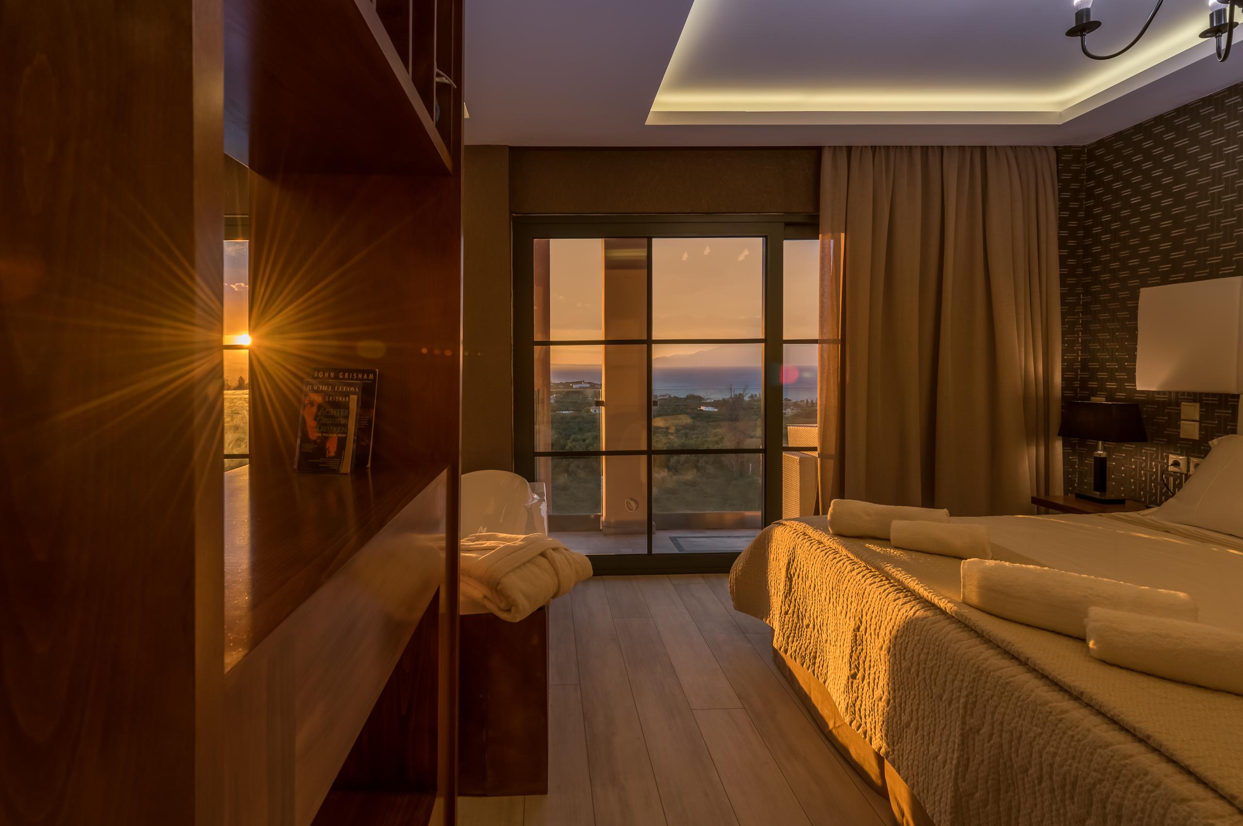 Elegance Luxury Executive Suites - Adults Only Tragaki Luaran gambar
