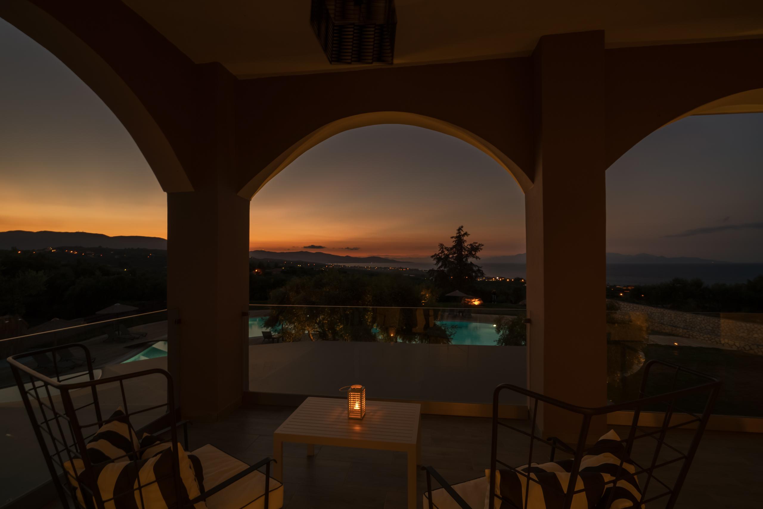 Elegance Luxury Executive Suites - Adults Only Tragaki Luaran gambar
