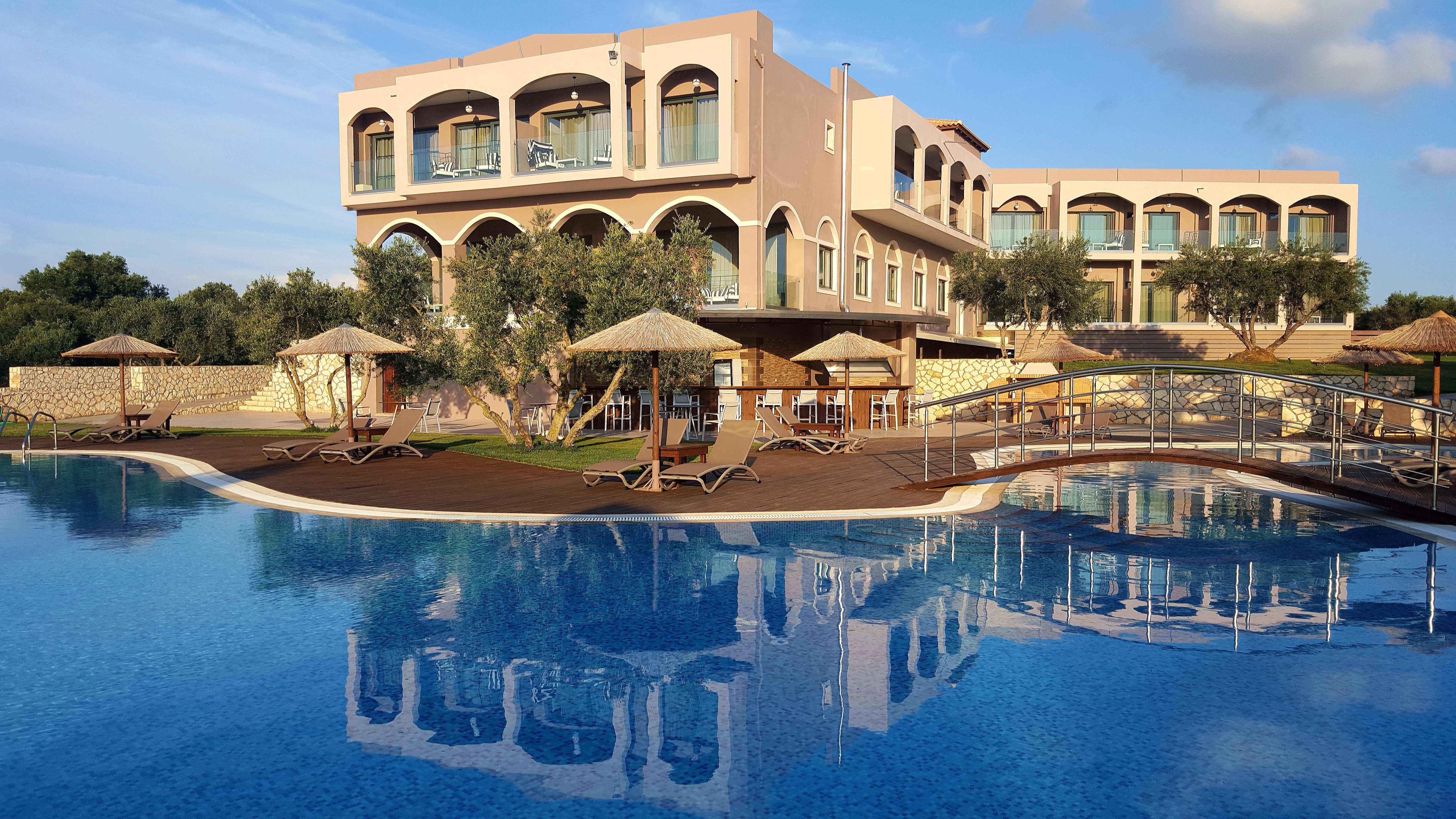 Elegance Luxury Executive Suites - Adults Only Tragaki Luaran gambar