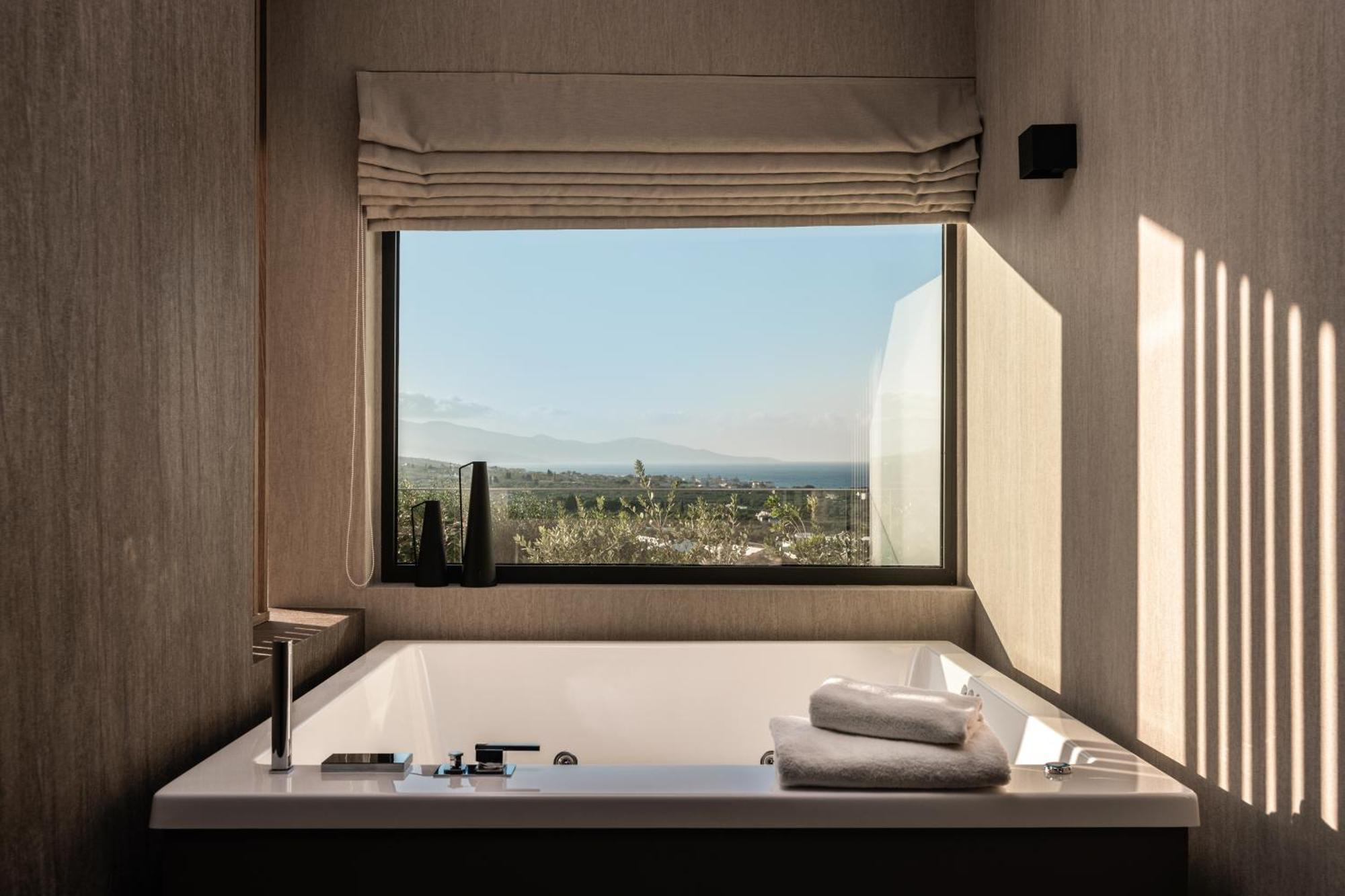 Elegance Luxury Executive Suites - Adults Only Tragaki Luaran gambar
