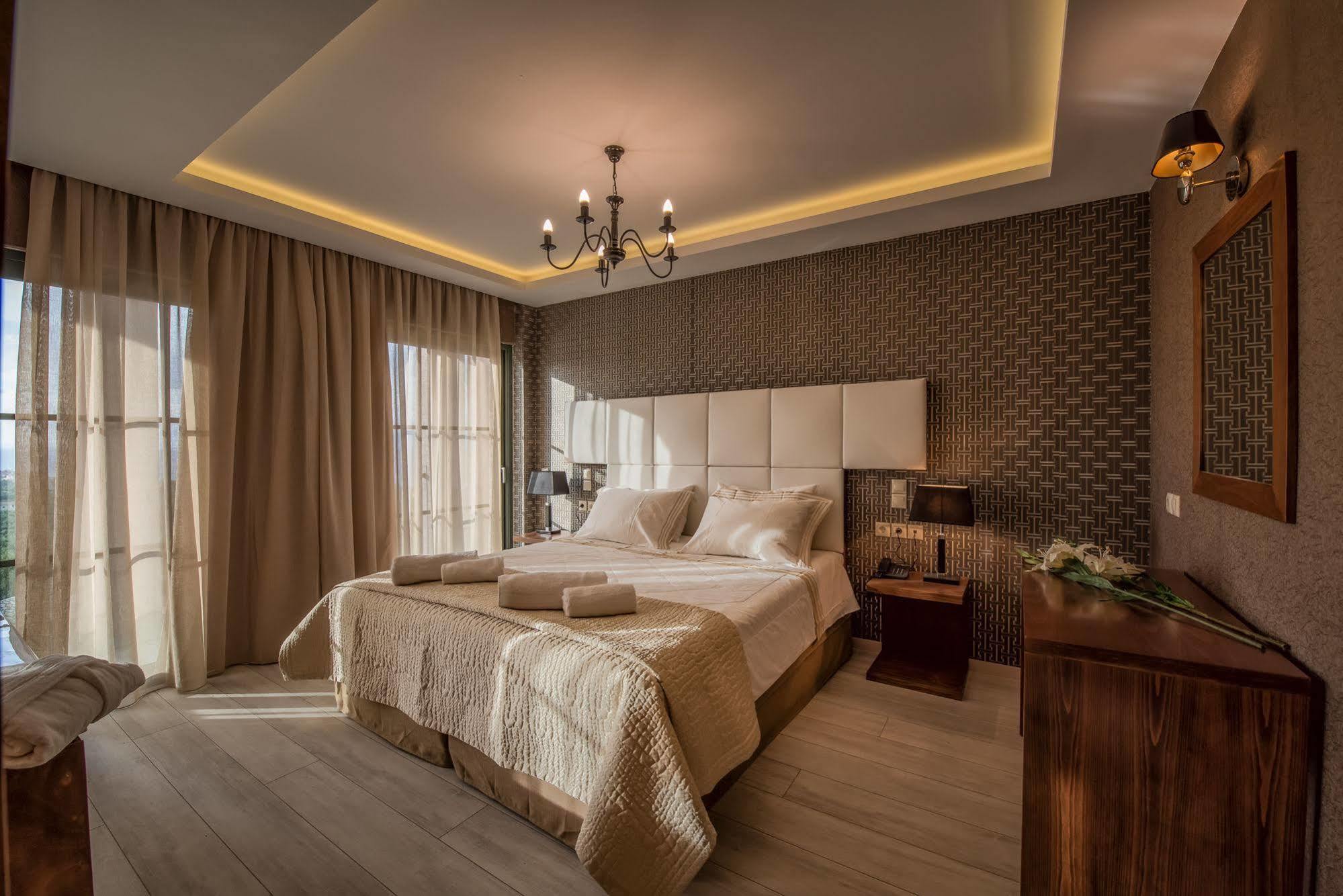 Elegance Luxury Executive Suites - Adults Only Tragaki Luaran gambar