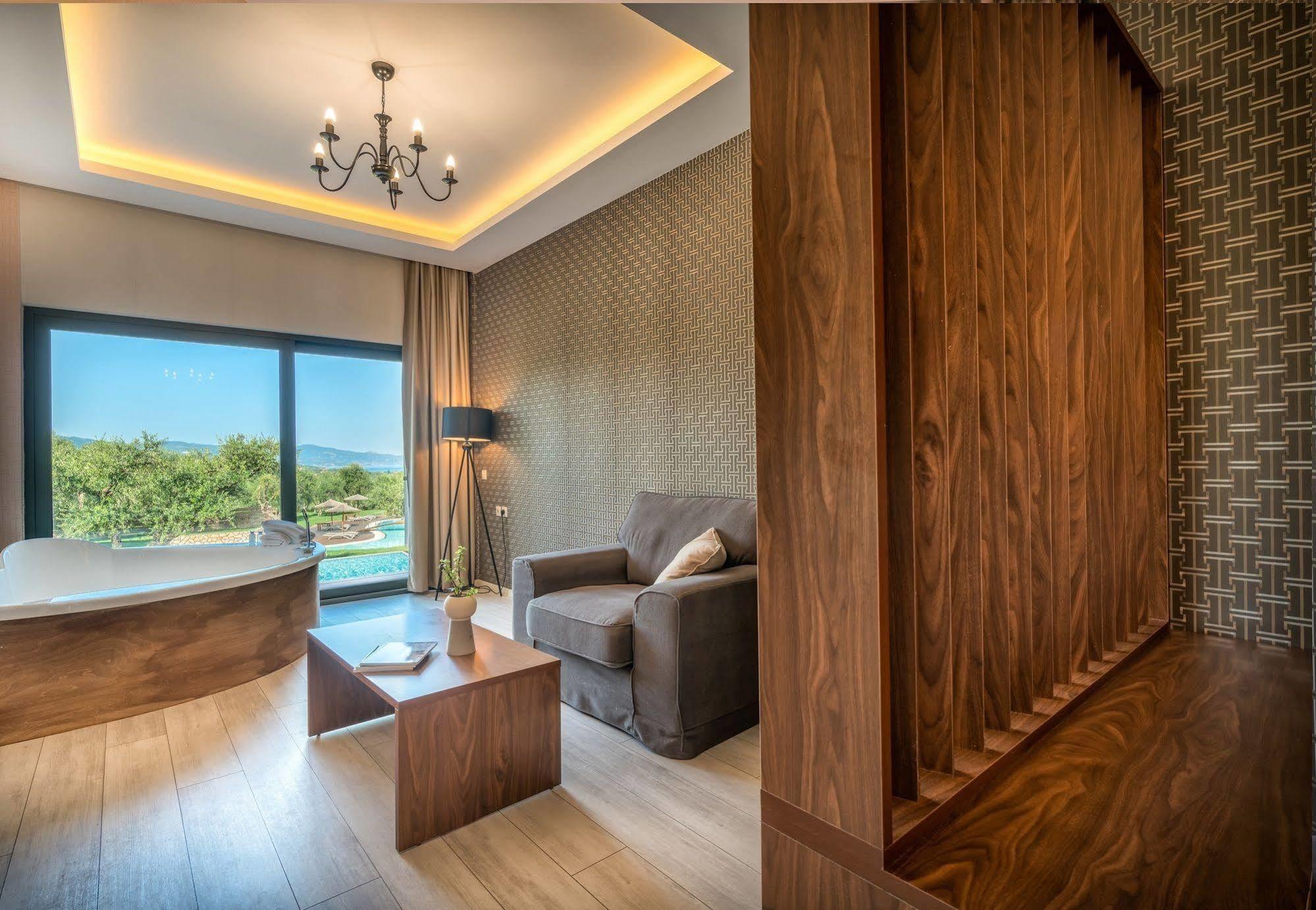 Elegance Luxury Executive Suites - Adults Only Tragaki Luaran gambar